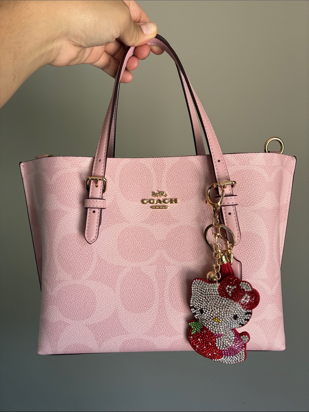 2/$20🎀 Rhinestone Hello Kitty Strawberry Keychain Bag Charm